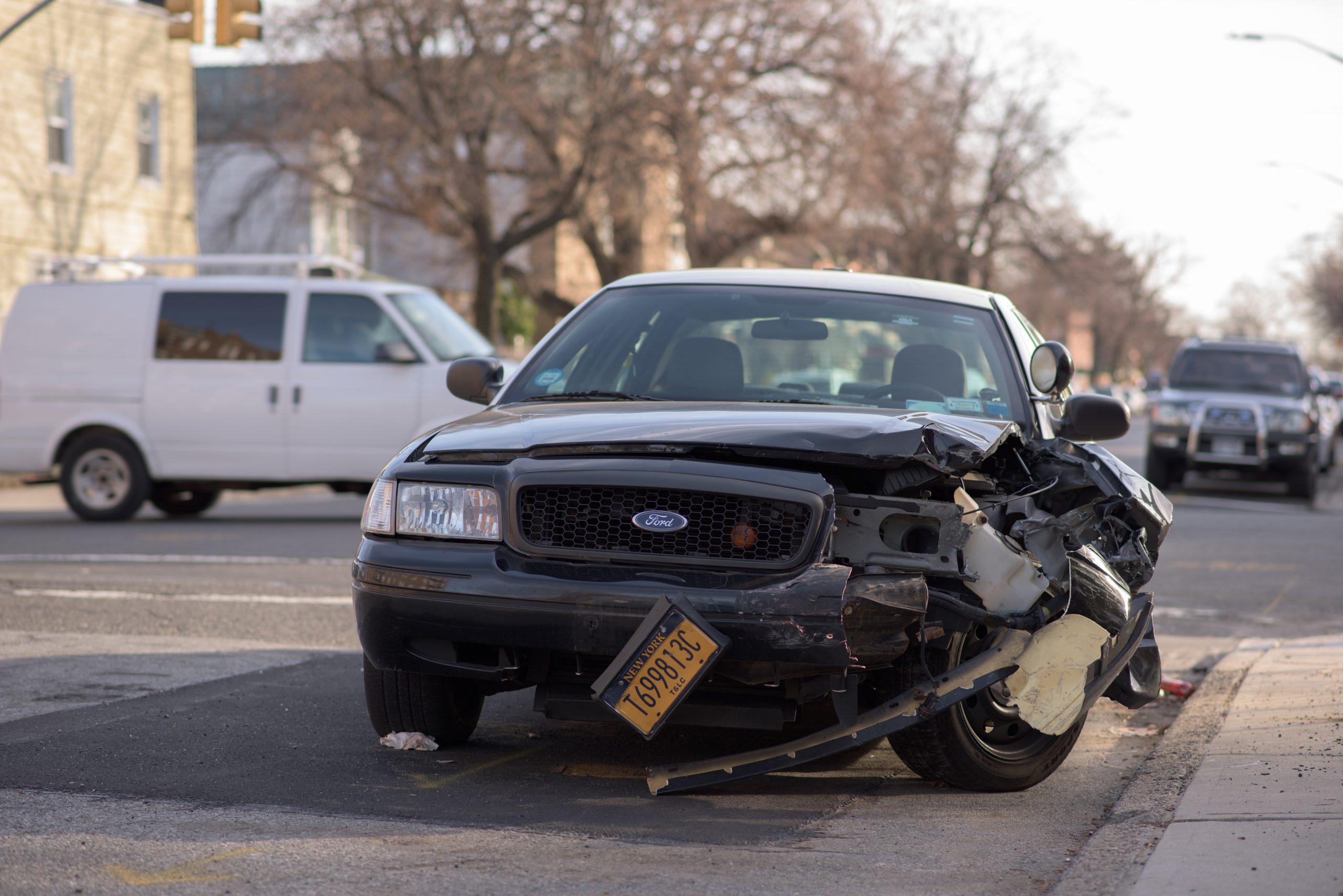Verkehrsrecht Autounfall beschädigtes Auto